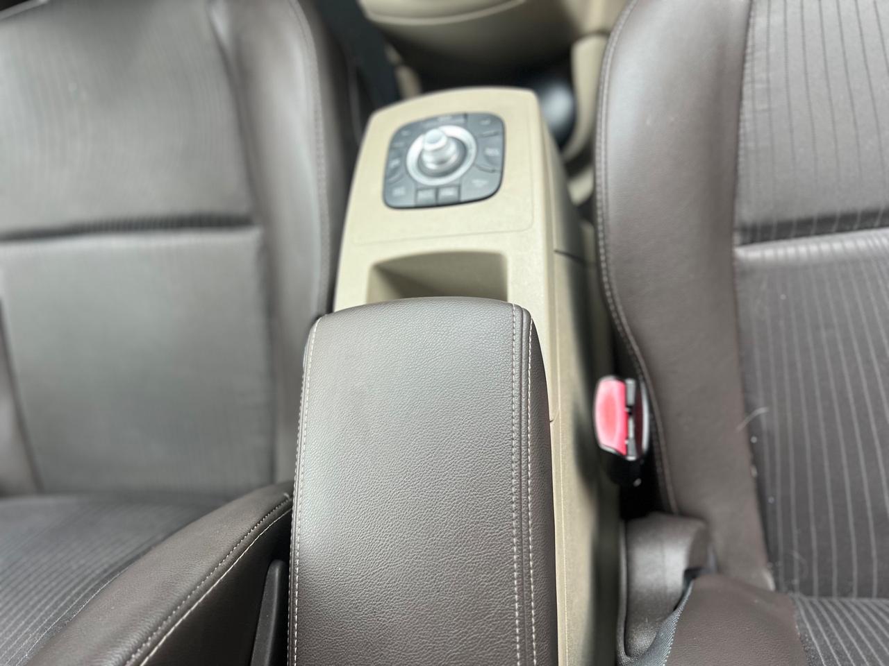 Renault Scenic Scénic 1.9 d - 7 POSTI Garanzia 12 mesi