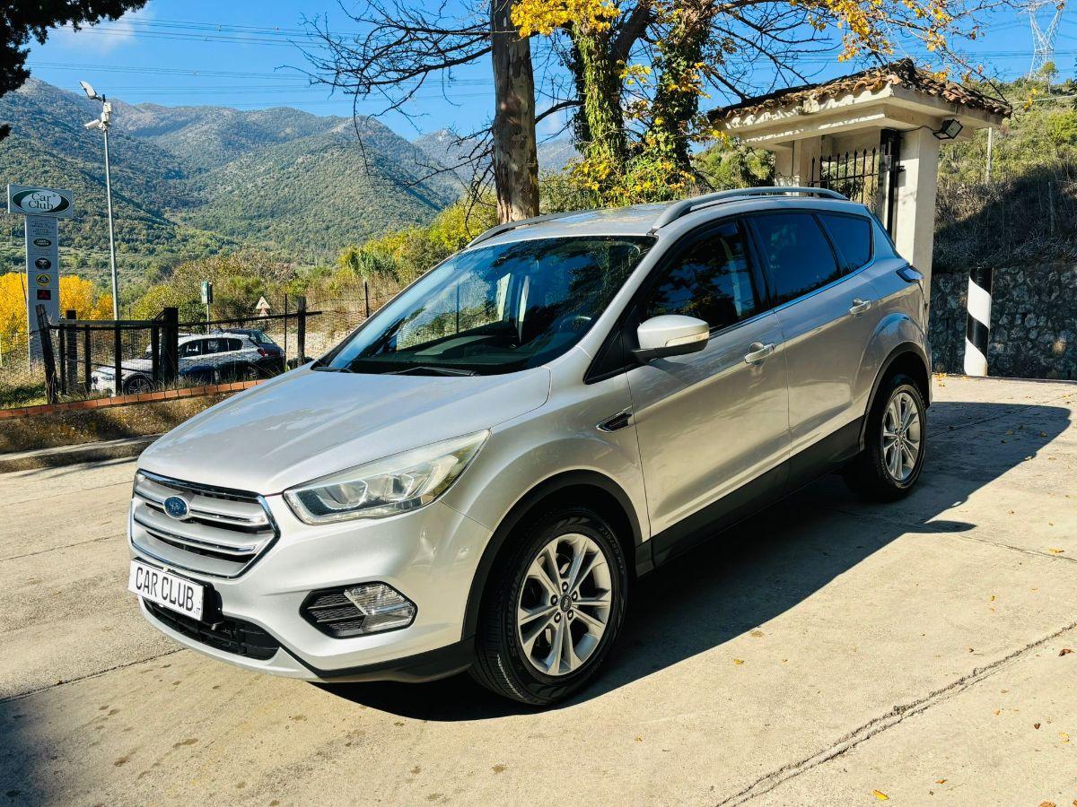 Ford Kuga 1.5 TDCI 120cv Powershift Titanium Navi