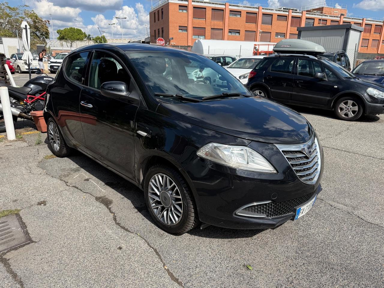 Lancia Ypsilon 1.3 MJT 16V 95 CV 5 porte S&S Gold