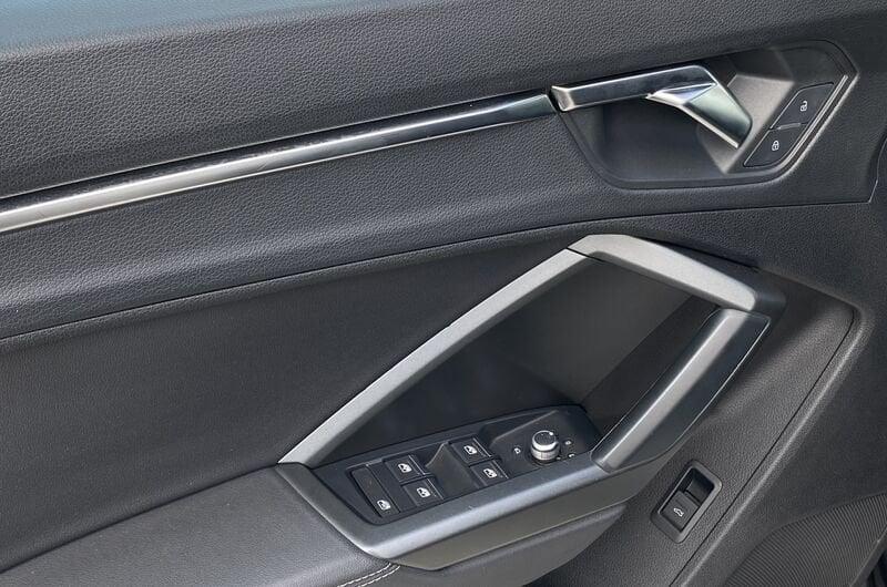 Audi Q3 SPB S Line interno ed esterno 2.0 TDI 150CV S-Tronic quattro 35