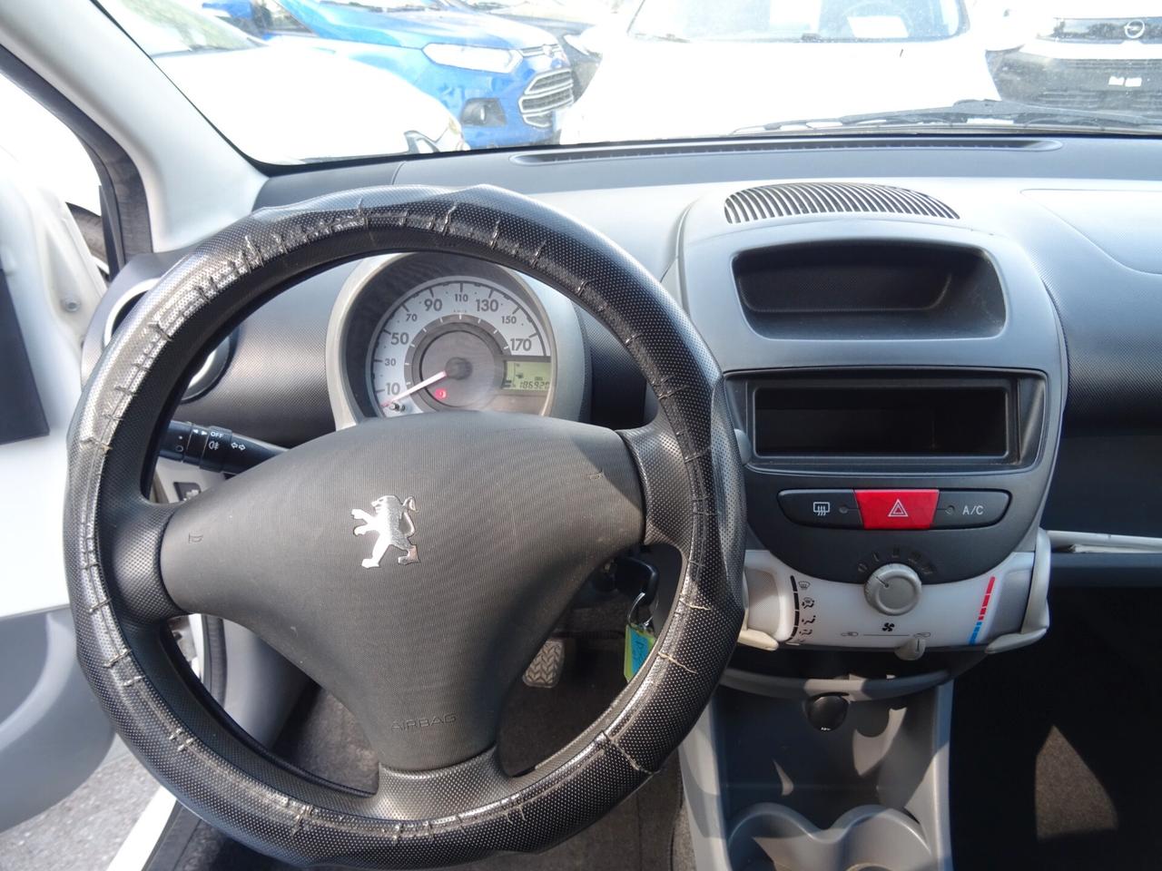 Peugeot 107 1.0 68CV 5p. Plaisir