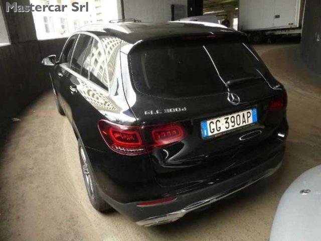 MERCEDES-BENZ GLC 300 GLC 300 d Sport 4matic automatica - targa GG390AP