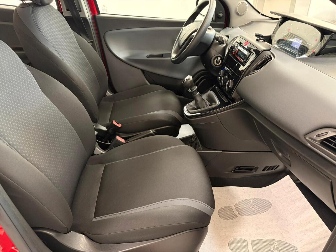 Lancia Ypsilon 1.2 Silver 69cv unico proprietario