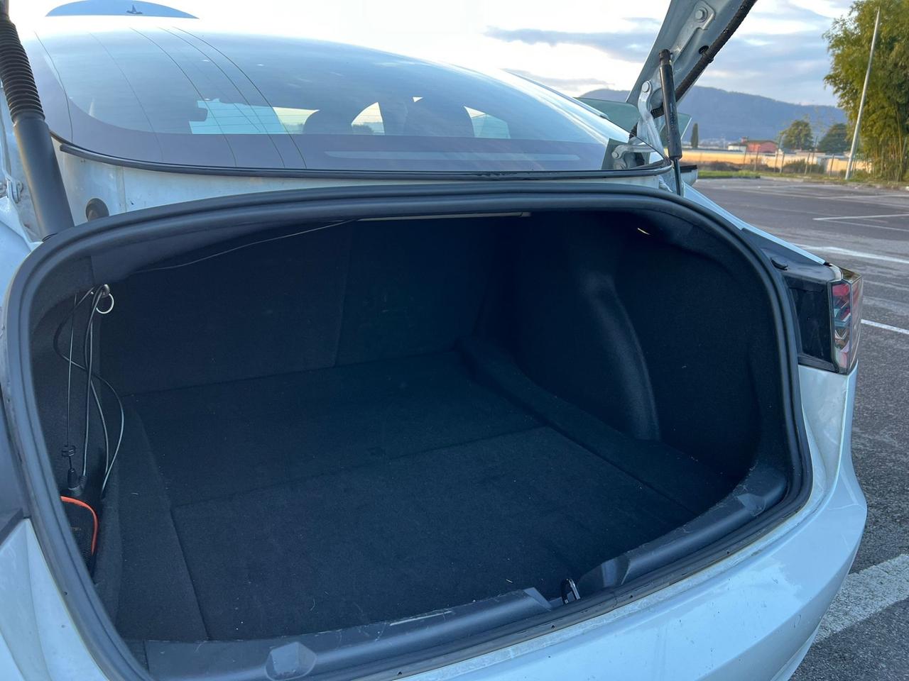 Tesla Model 3 Long Range Dual Motor AWD