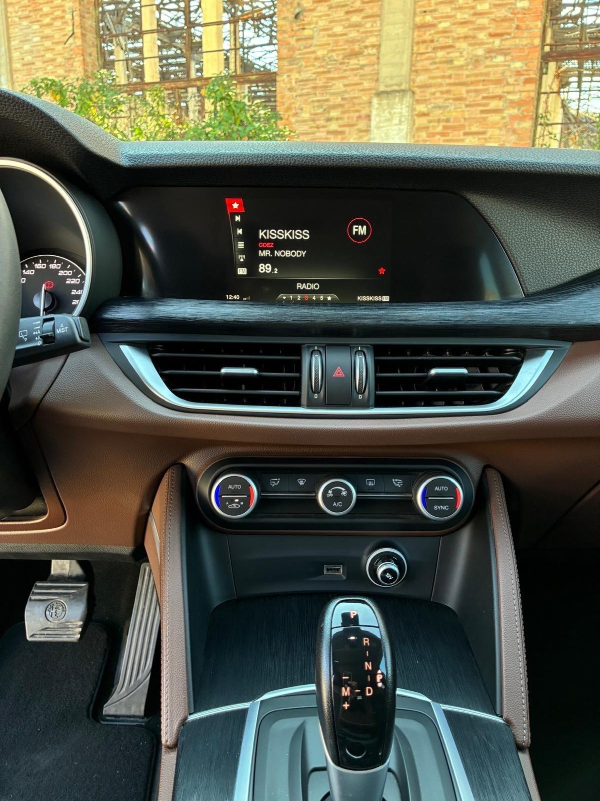 Alfa Romeo Stelvio 2.2 Turbodiesel 190 CV AT8 RWD Super