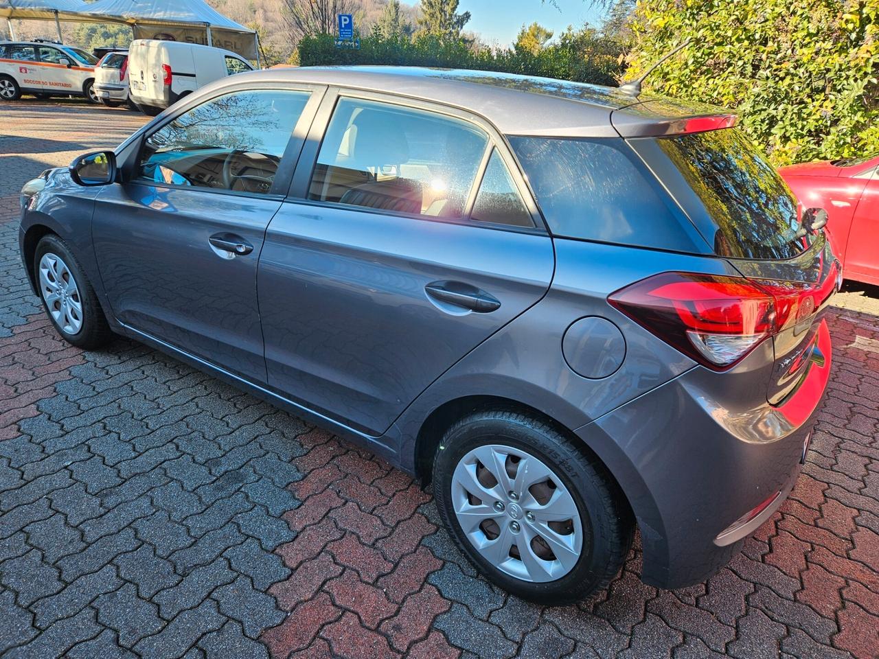 Hyundai i20 1.2 5 porte Classic - OK NEOPATENATI