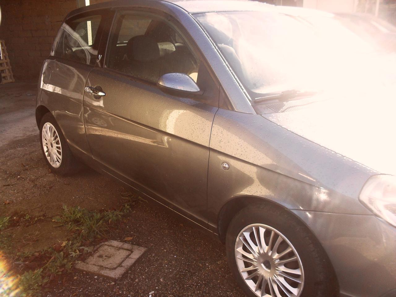 Lancia Ypsilon 1.2 Argento