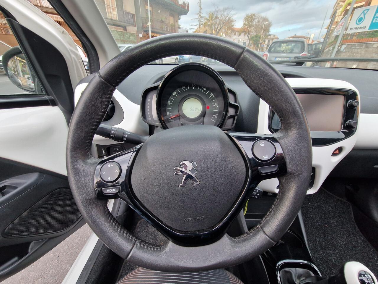 Peugeot 108 VTi 68 5 porte Allure TOP cabriolet