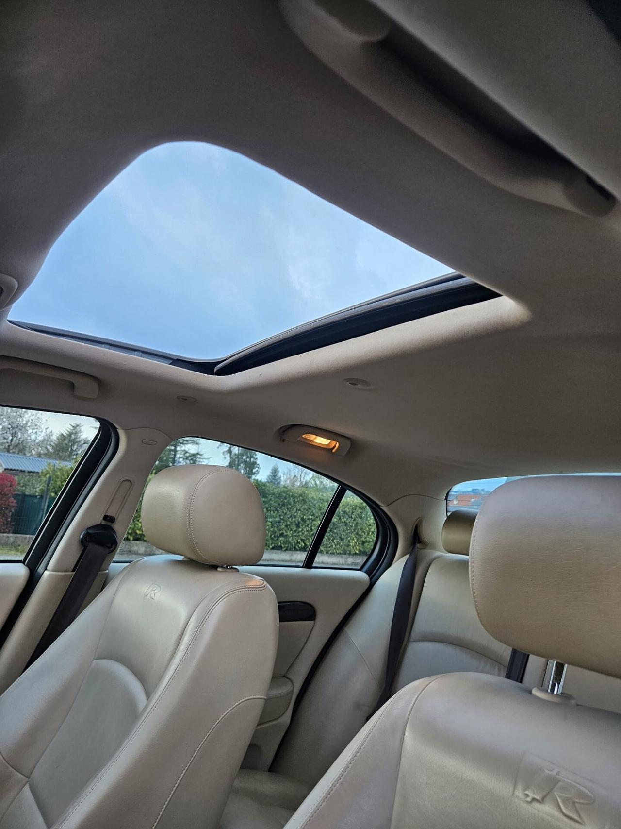 Jaguar S-Type 4.2 V8 cat R Super Charged