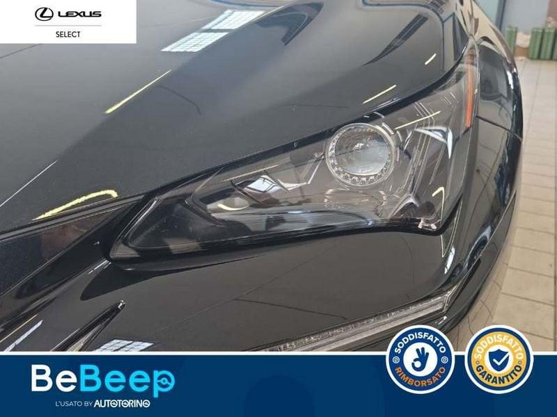 Lexus NX 300H 2.5 PREMIUM 4WD CVT