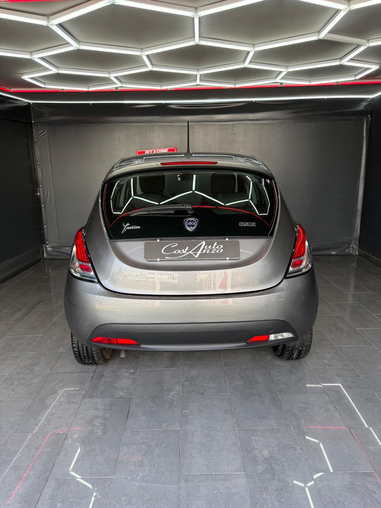 Lancia Ypsilon 1.0 Hybrid Ecochic Gold 2022