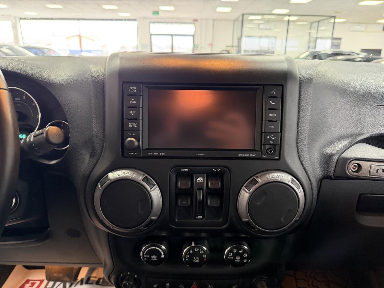 Jeep Wrangler III 2011 Unlimited 2.8 crd MOAB auto