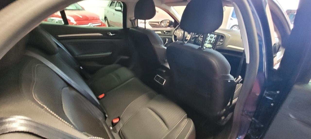 Renault Megane dCi 110CV EDC Energy Intens GAR. 24 MESI
