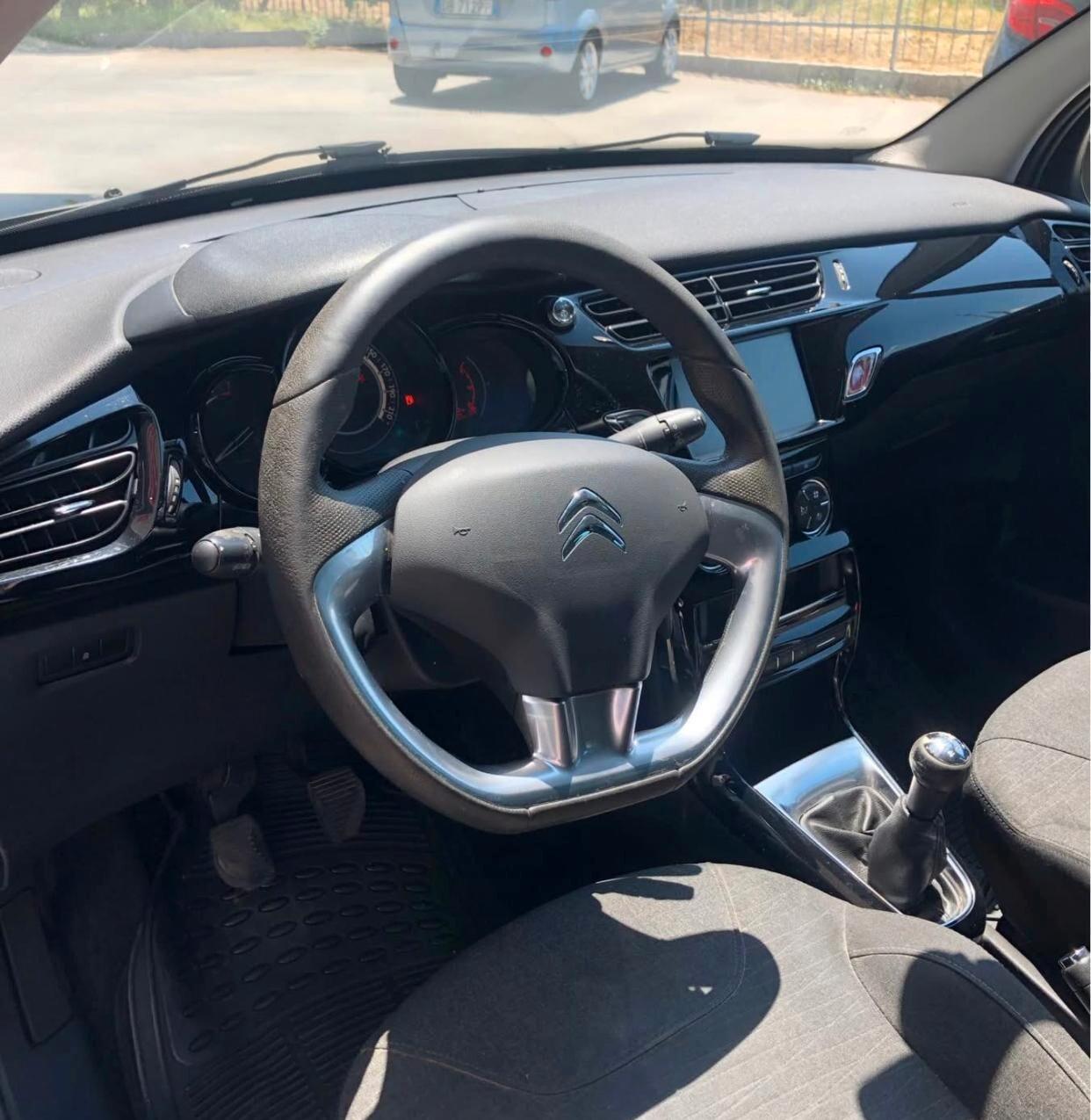 Citroen C3 - 1.2 PureTech 82 CV ZEN - tetto panoramico Exclusive- 2016
