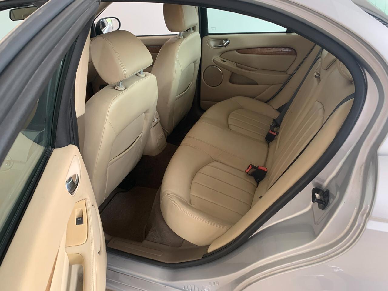 Jaguar X-Type 2.5 V6 24V cat Executive
