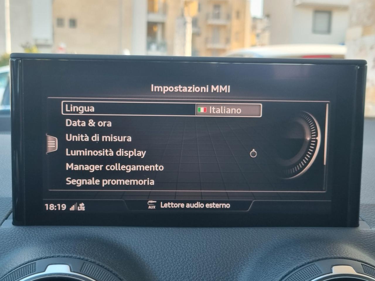 Audi Q2 30 TFSI Business