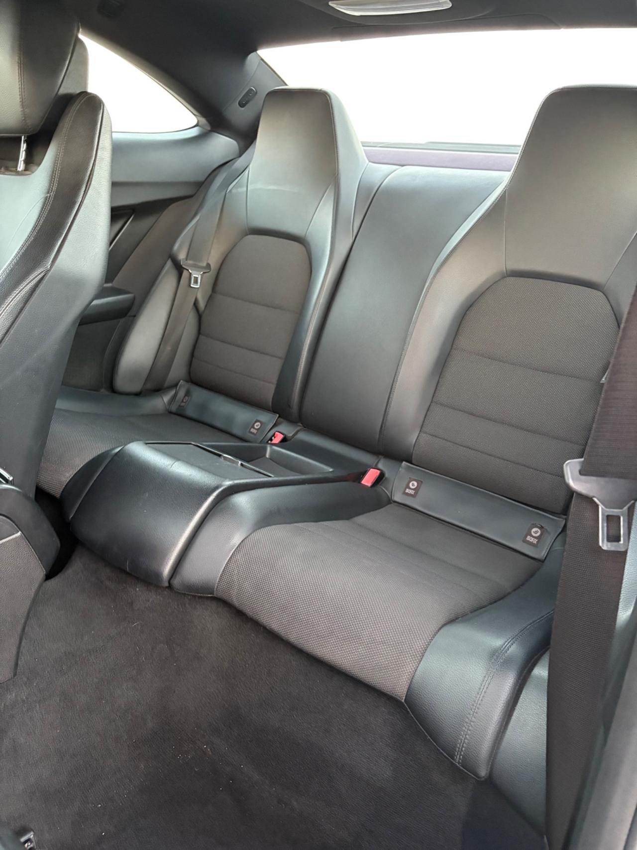 Mercedes-benz C 220 CDI BlueEFFICIENCY Avantgarde