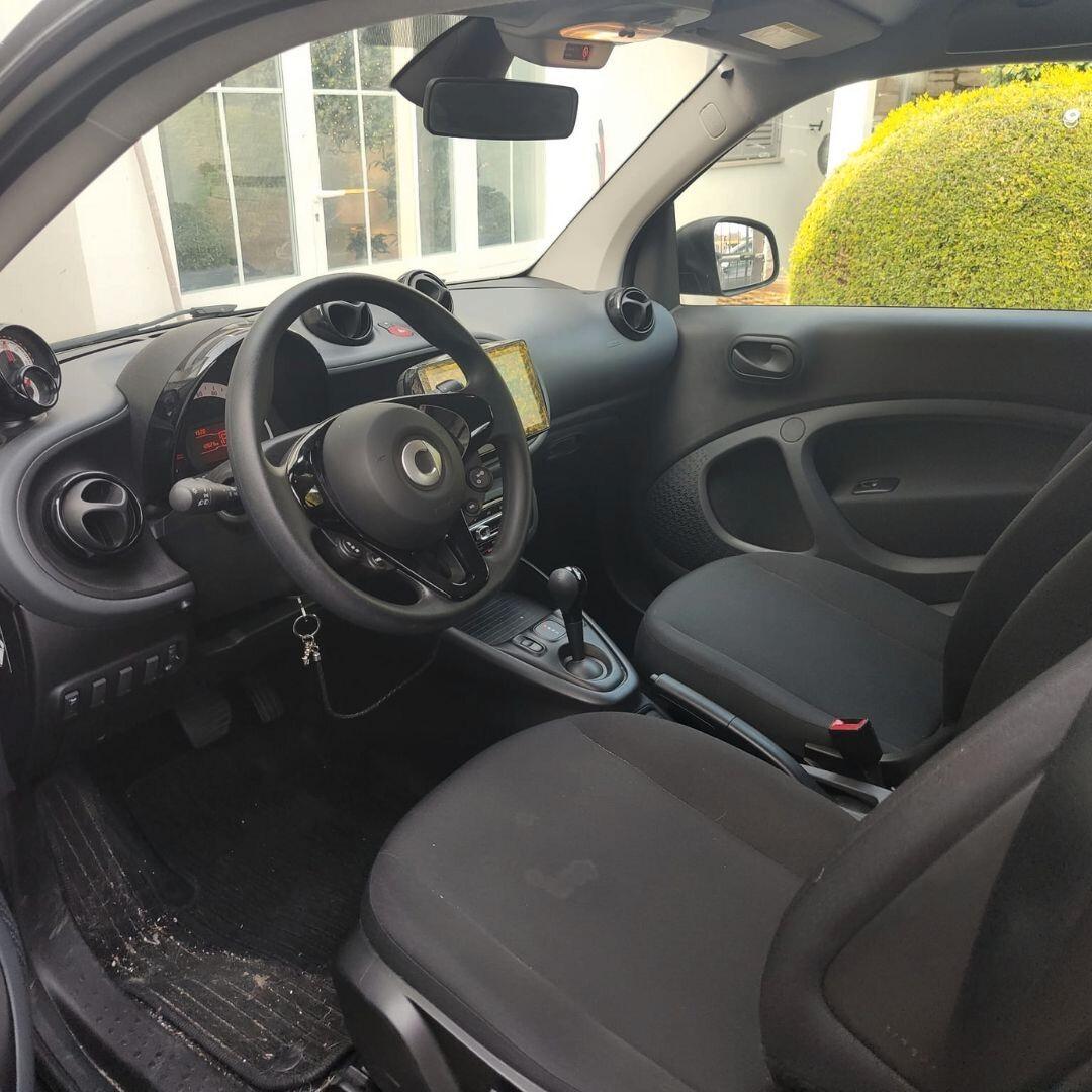 Smart ForTwo EQ Pure **12.000 KM**