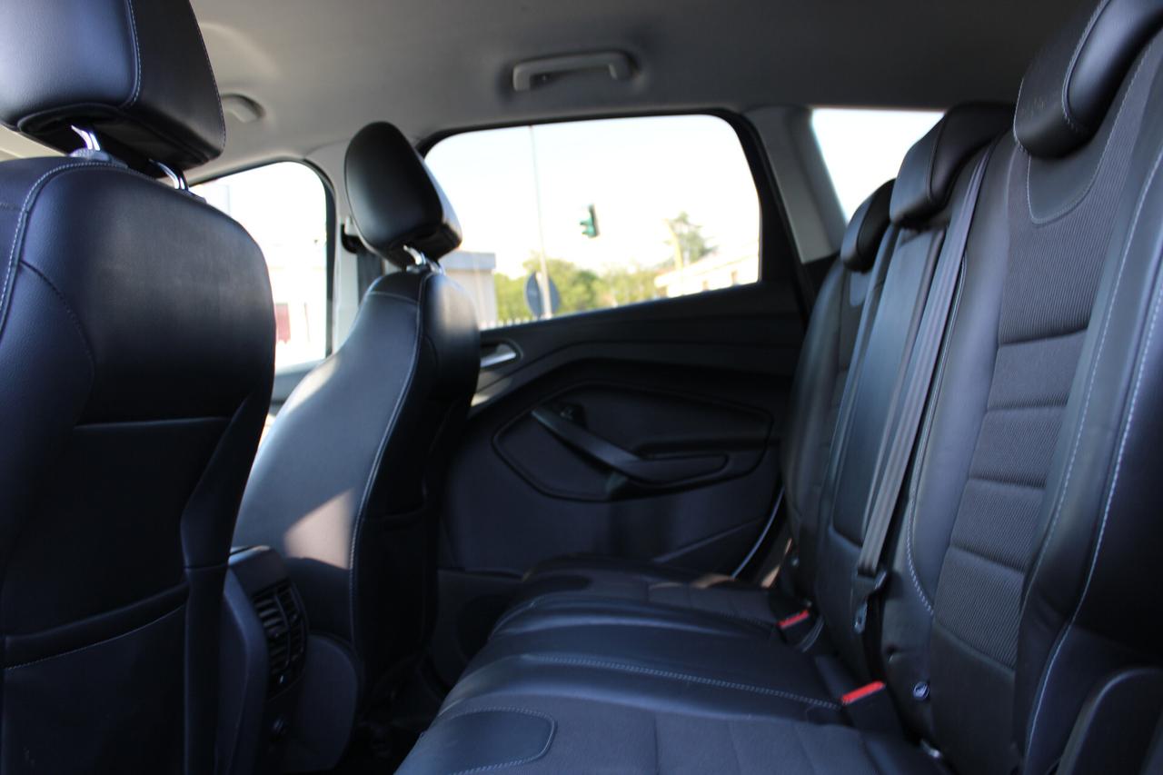 Ford Kuga 2.0 TDCI 120 CV S&S 2WD Titanium