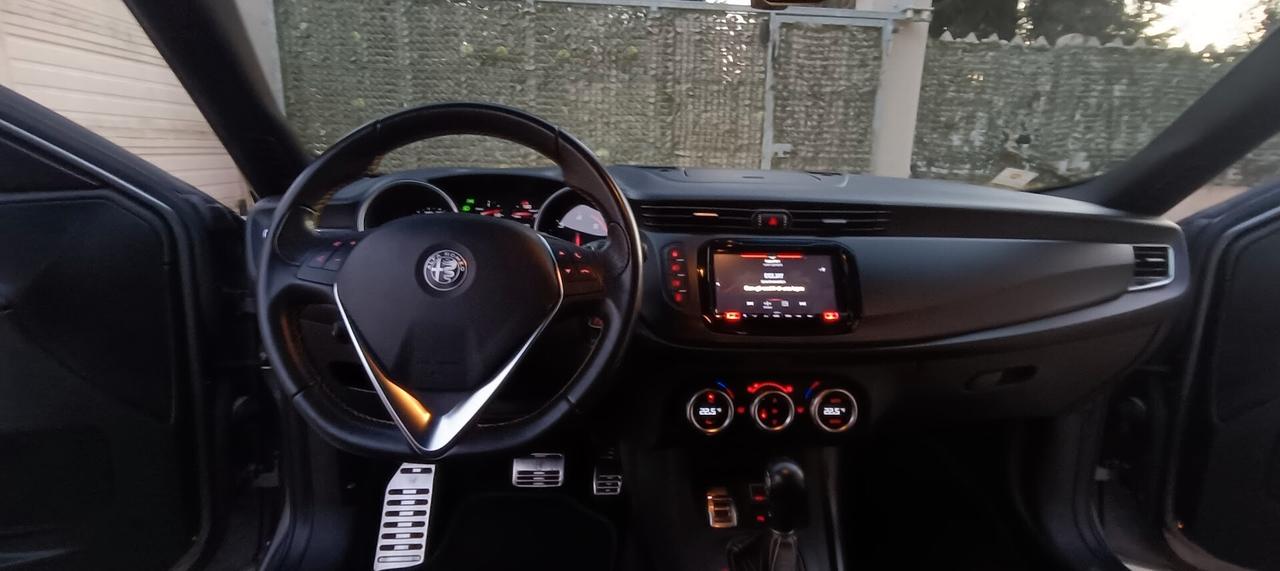 Alfa Romeo Giulietta 2.0 JTDm 170 CV TCT Veloce Carbon Edition