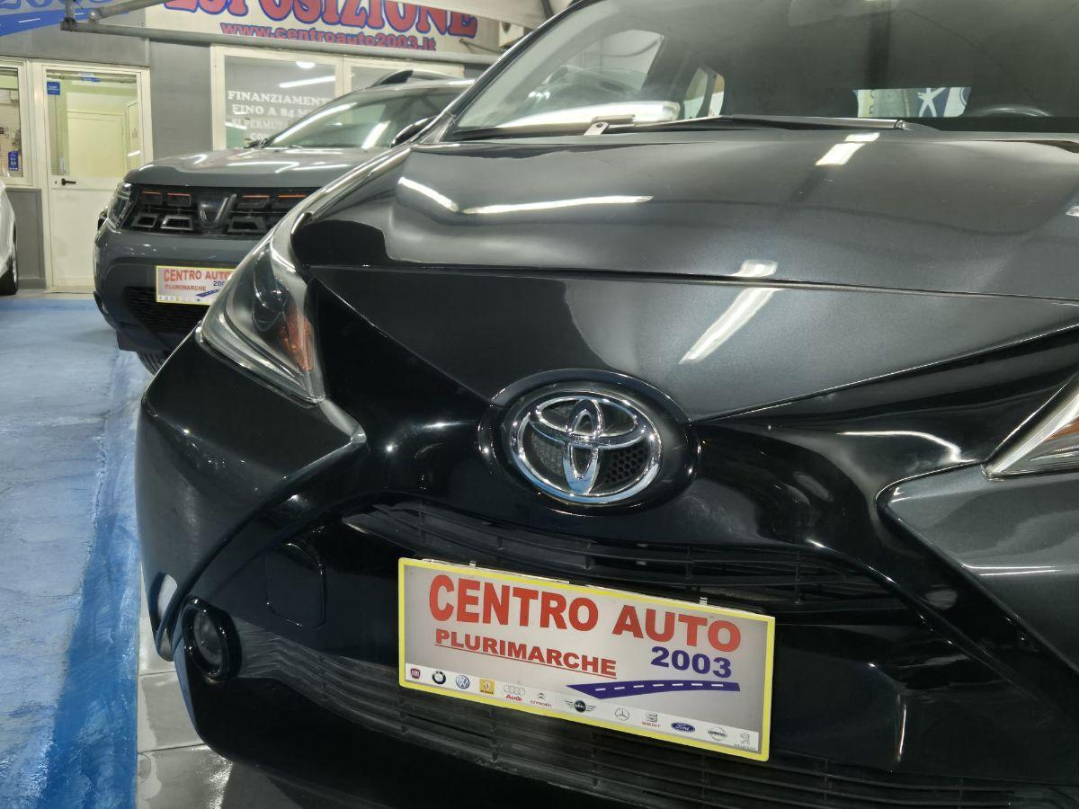 TOYOTA - Aygo - 1.0 VVT-i 69 CV 5 porte x-clusiv