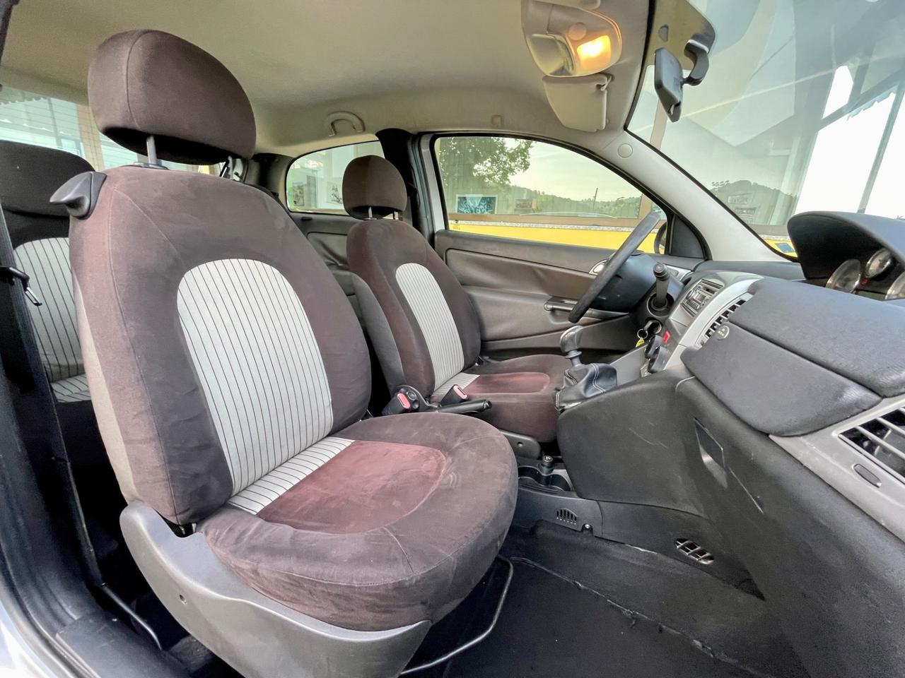 Lancia Ypsilon 1.2 Argento