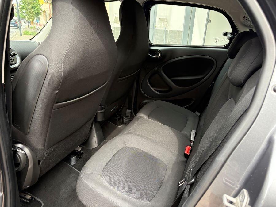 SMART FORFOUR 900 90 PASSION AUTOM CERTIFICAT NUOV