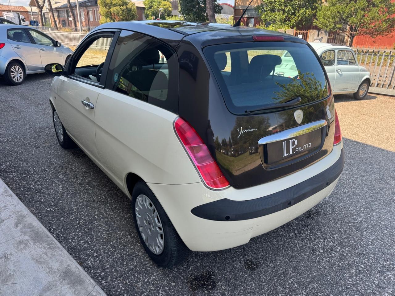 Lancia Ypsilon 1.4 Oro Giallo
