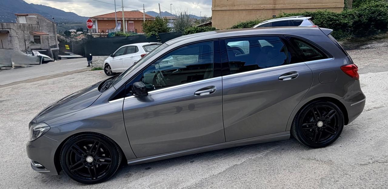 Mercedes classe B 180 CDI Premium motore Mercedes