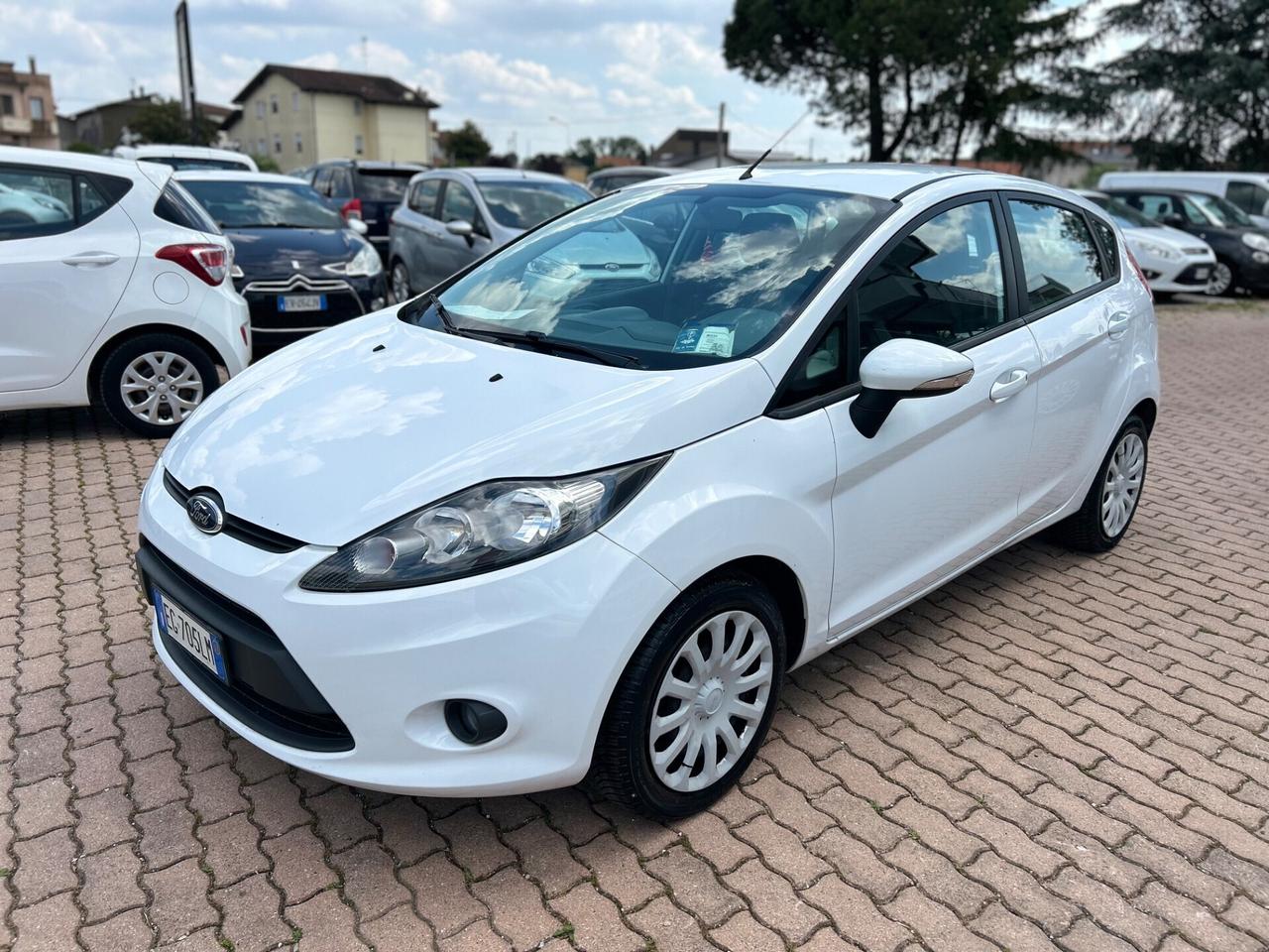 Ford Fiesta 1.4 5 porte Bz.- GPL Titanium