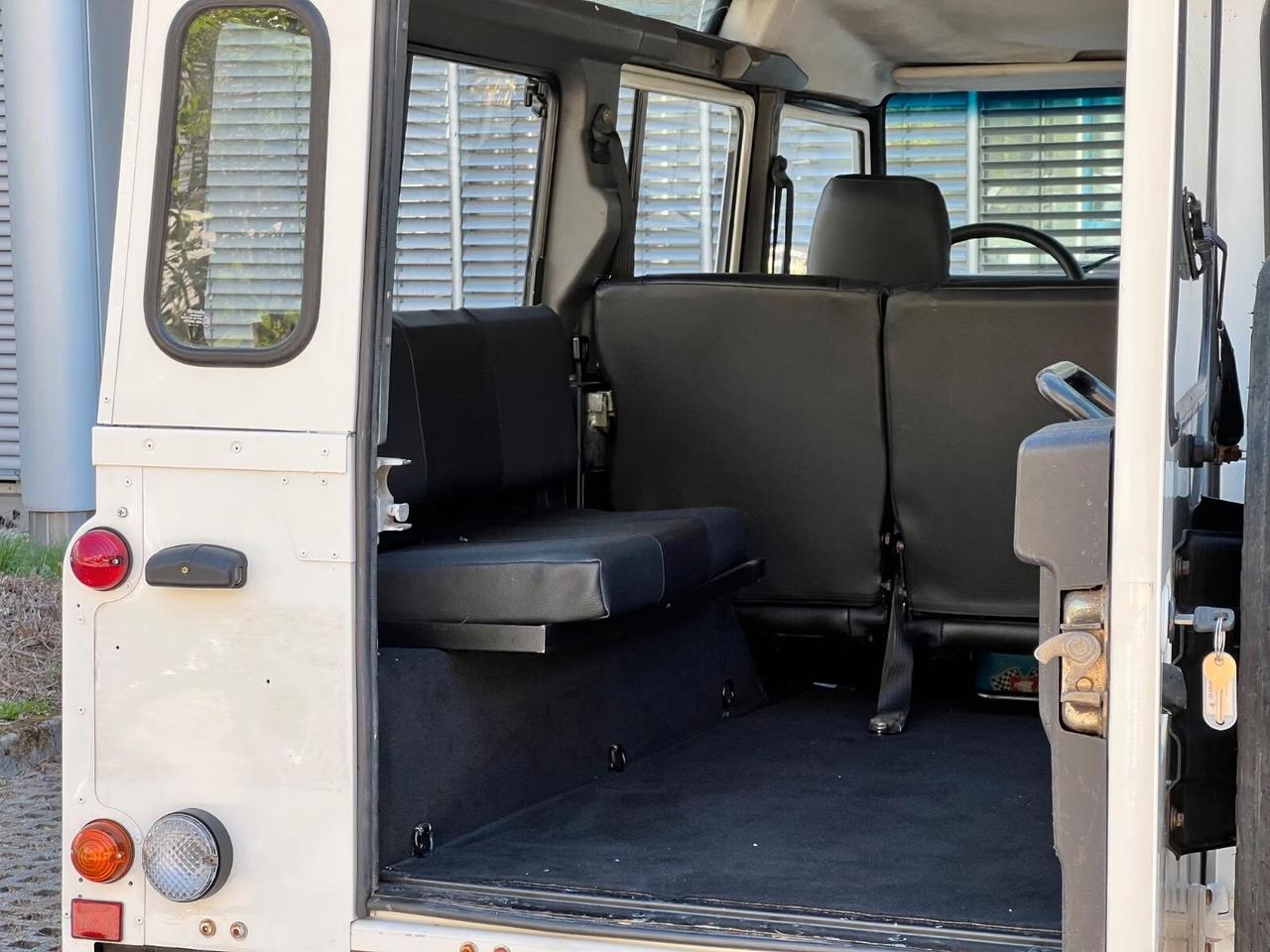 Land Rover Defender 110 ~Gancio di traino~8 posti~Aria condizionata~Pelle