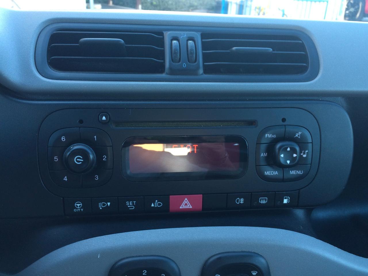2013 Fiat Panda 0.9 Natural Power Easy ! tagliandata con bombole metano appena revisionate!