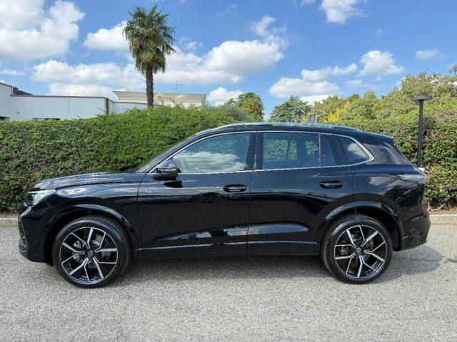 VOLKSWAGEN Tiguan 2.0 TDI 193 CV DSG 4MOTION R-Line Plus KM0 - TETTO
