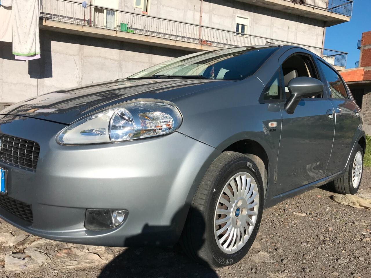 Fiat Grande Punto 1.3mljt NEOPATENTATI CHIAMA