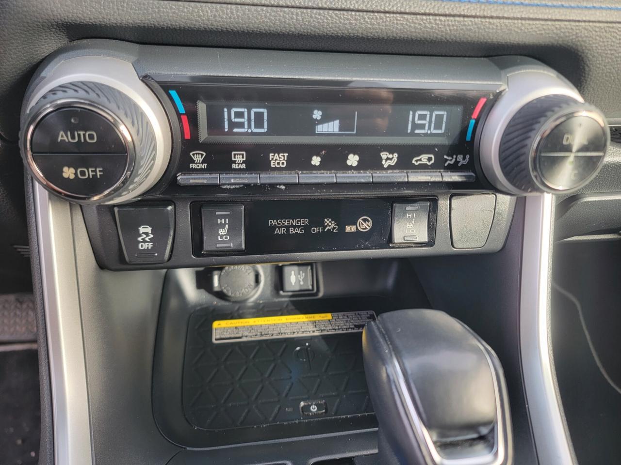 Toyota RAV 4 2.5 (222CV) AWD STYLE SOLO 79 MILA KM!