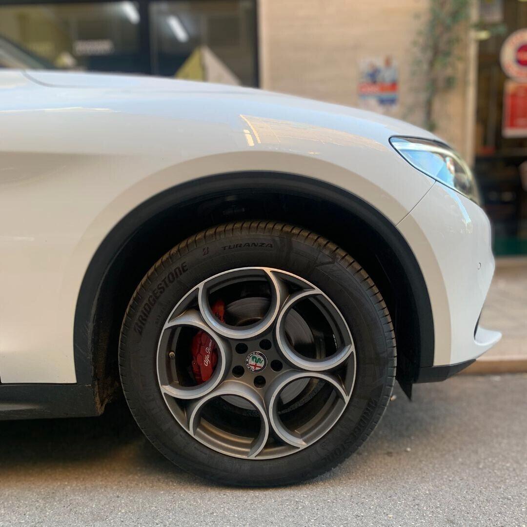 Alfa Romeo Stelvio 2.2 Turbodiesel 210 CV AT8 Q4 B-Tech