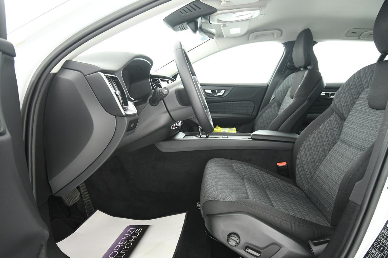 VOLVO V60 Cross Country 2.0 b4 Core awd auto CAMERA+FULL LED