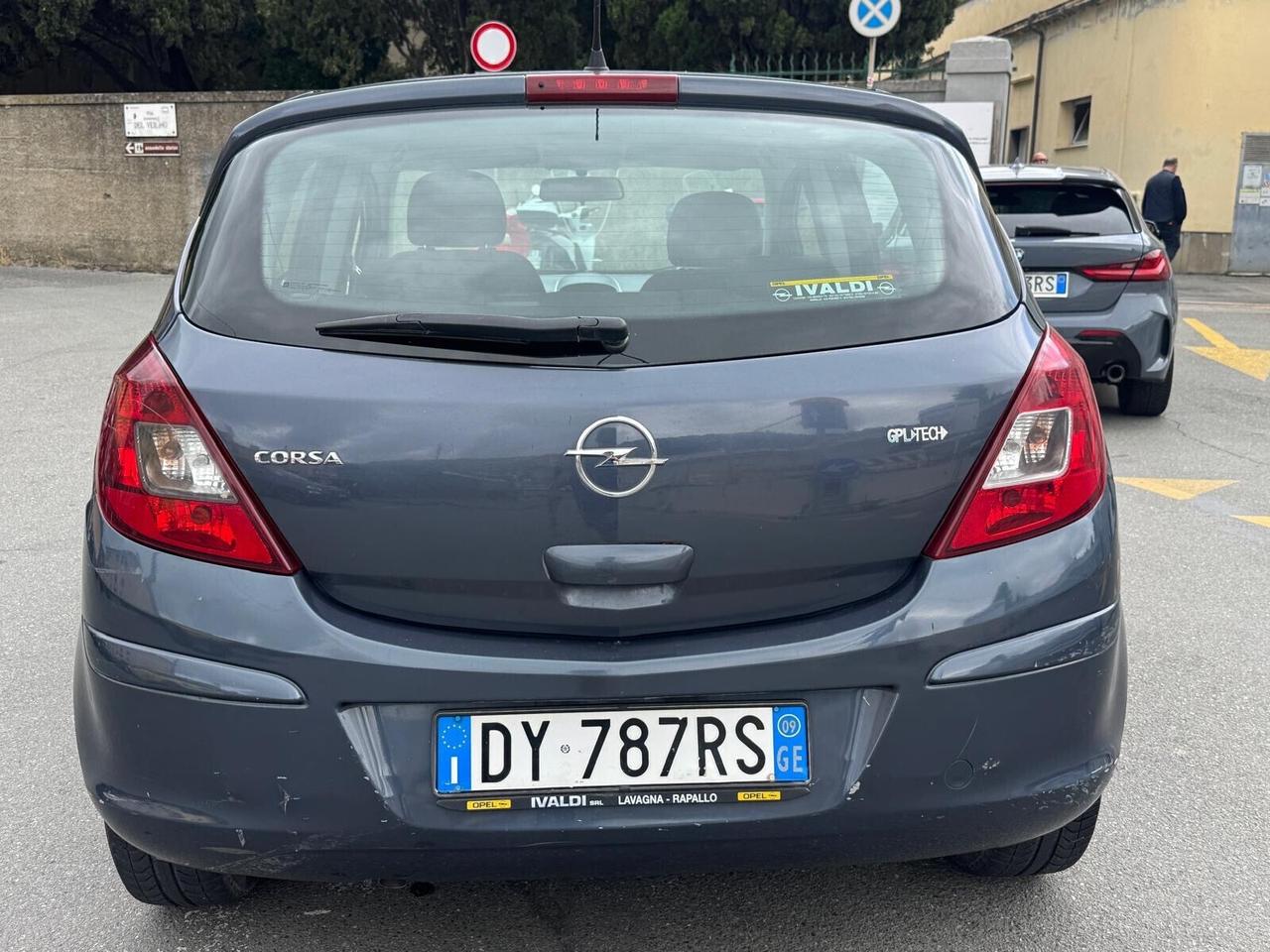 Opel Corsa 1.2 80CV 5 porte GPL - euro6 2009