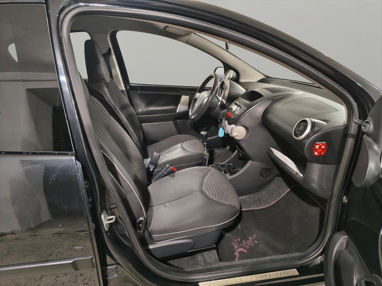 Peugeot 107 1.0 Plaisir