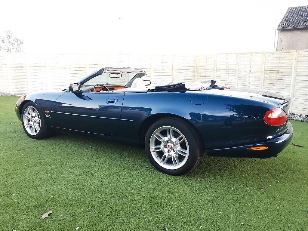 Jaguar XK XKR CONVERTIBILE V8 SUPERGHARGER (PRIMA SERIE)