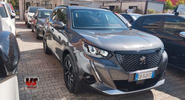 PEUGEOT 2008 1.2 BENZ-NAVI-2020