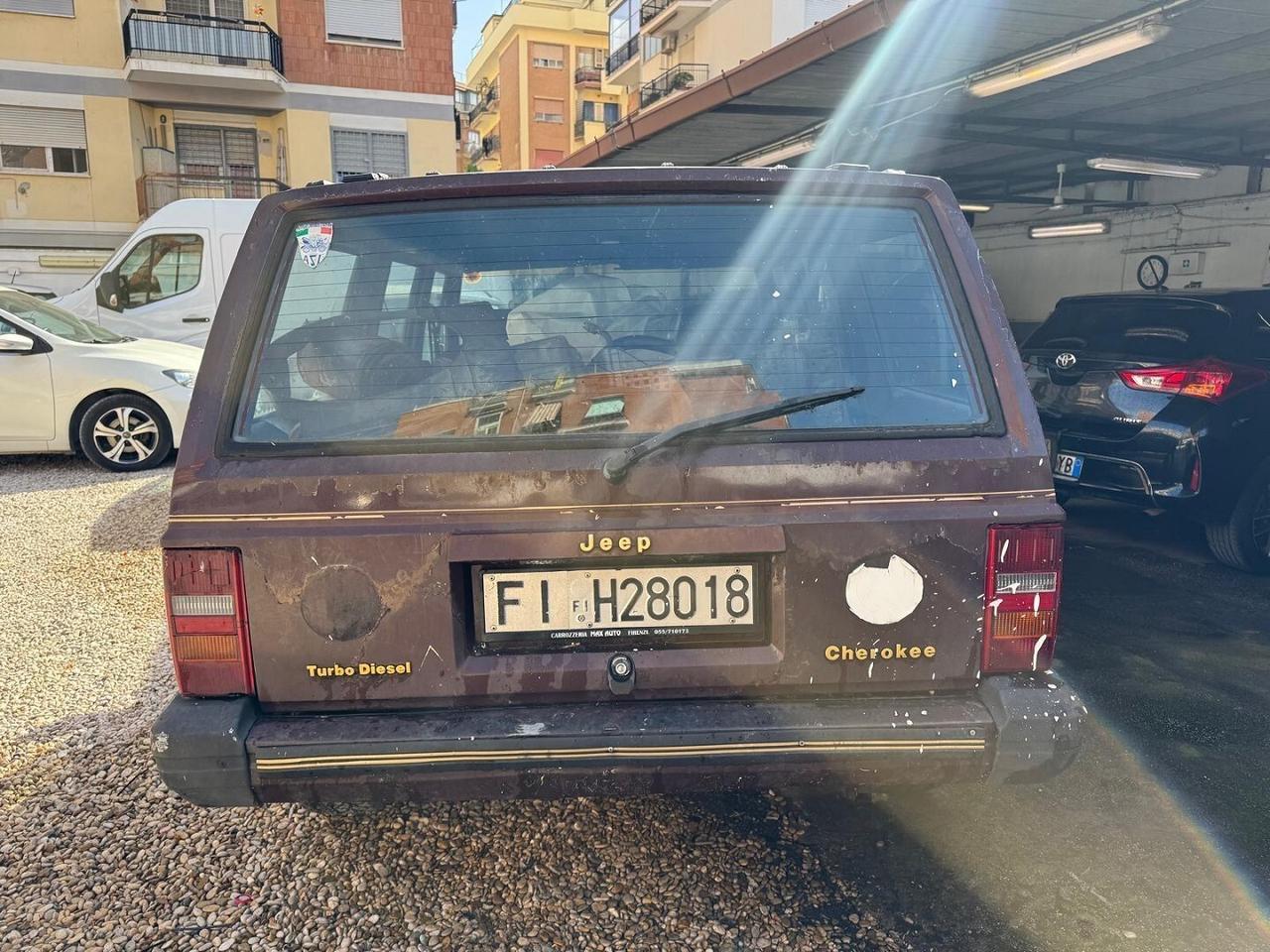 JEEP Cherokee 2.1 turbodiesel 5 porte Chief