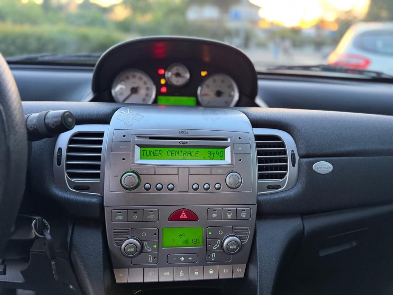 Lancia Ypsilon 1.4 Oro Ecochic GPL
