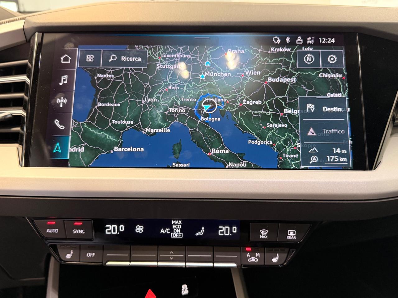 Audi Q4 40 e-tron S line Iva deducibile