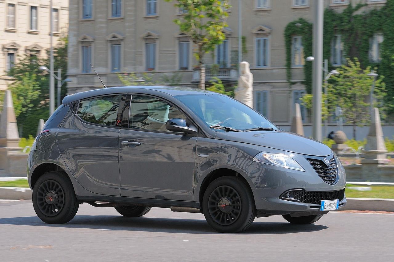 Lancia Ypsilon Pochi Km - 2016 IN ARRIVO
