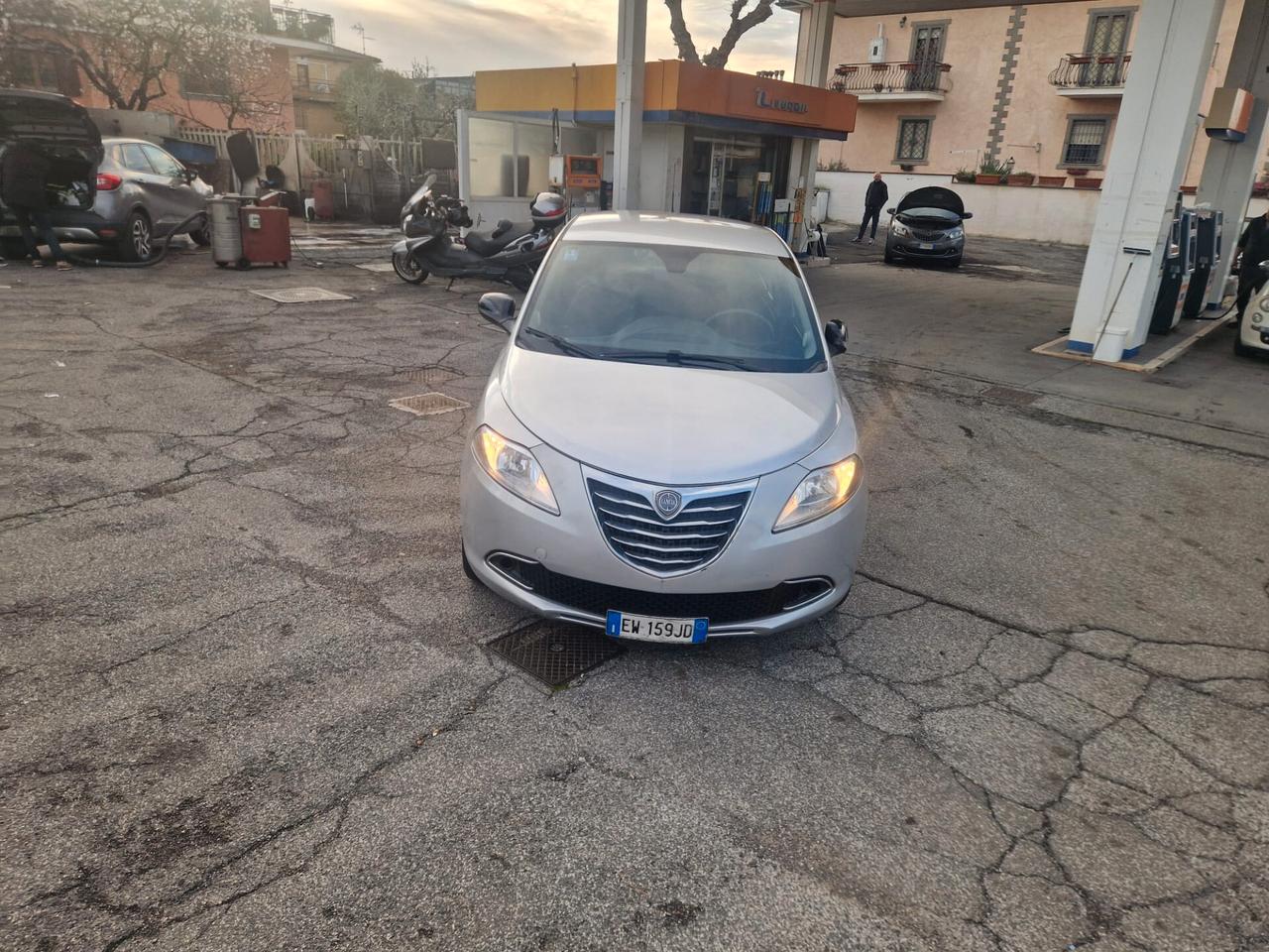 Lancia Ypsilon 1.2 69 CV 5 porte GPL Ecochic Silver