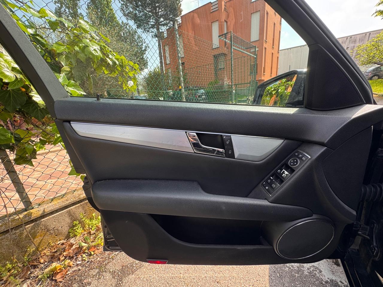 Mercedes-benz C 220 CDI S.W. BlueEFFICIENCY Executive