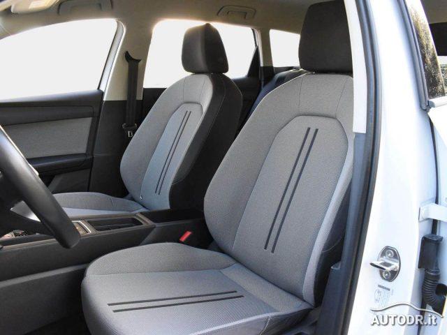 SEAT Leon Sportstourer 1.5 TGI DSG Business FULL LED, Navi