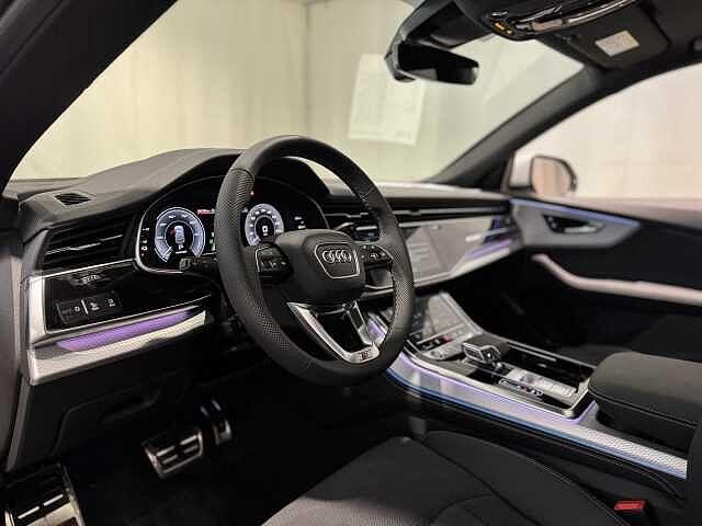 Audi Q8 55 TFSI e quattro tiptronic Sport