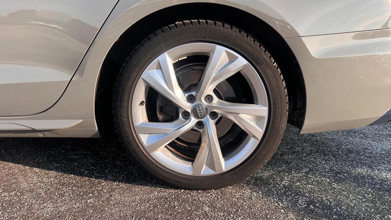 Audi A4 AVANT 40 TDI QUATTRO S-tronic S-line edition